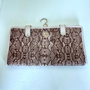 🔥BUNDLE ME🔥Hanging Travel Jewelry Organizer in Snakeskin Fabric